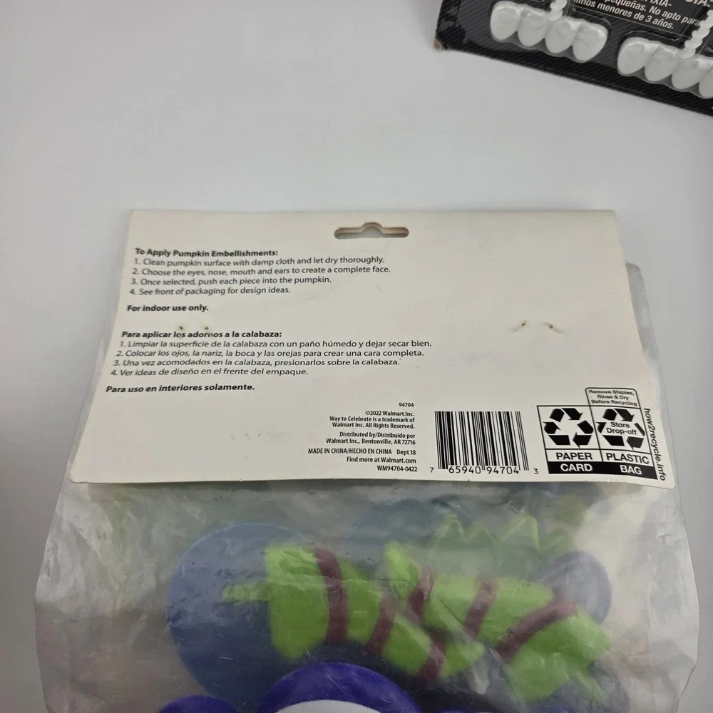 Halloween Pumpkin‎ Decorating Kit Bundle Mickey Mouse Pushins Teeth Set